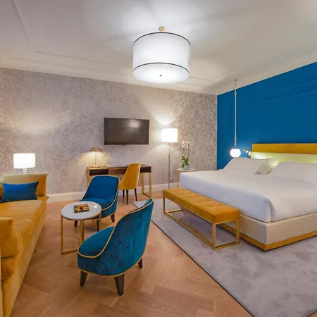 Отель H10 Palazzo Canova 4*