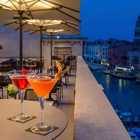 H10 Palazzo Canova Венеция