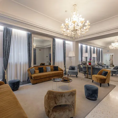 H10 Palazzo Canova 4* Венеция
