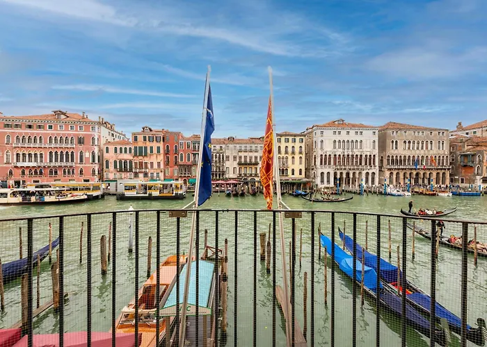 H10 Palazzo Canova מלון ונציה