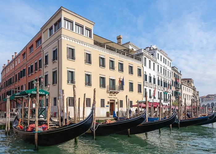 H10 Palazzo Canova 4*