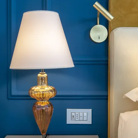 H10 Palazzo Canova 4*