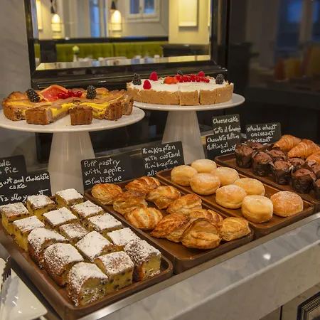 ホテル H10 Palazzo Canova ヴェネツィア