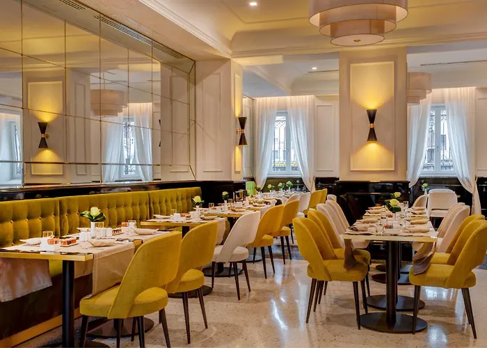 H10 Palazzo Canova מלון 4*