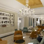H10 Palazzo Canova