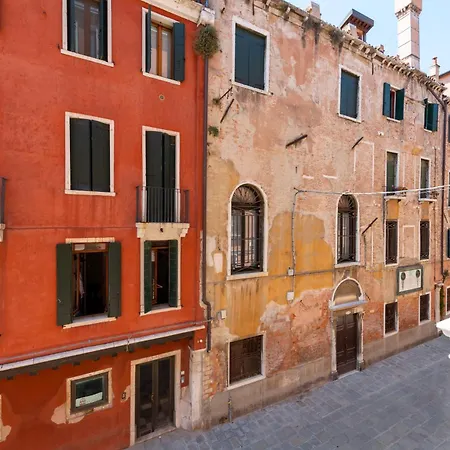 H10 Palazzo Canova Hotell