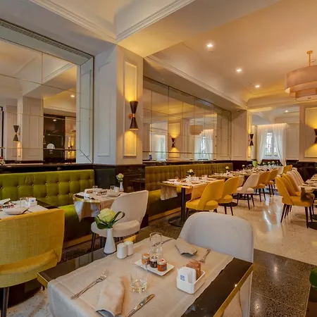 H10 Palazzo Canova 4*