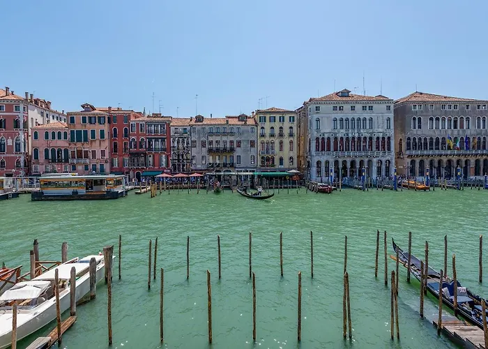 H10 Palazzo Canova 4* ヴェネツィア