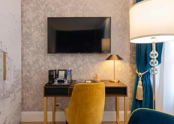 H10 Palazzo Canova ヴェネツィア