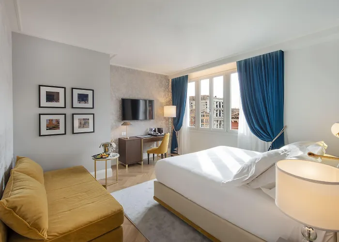 H10 Palazzo Canova ホテル ヴェネツィア