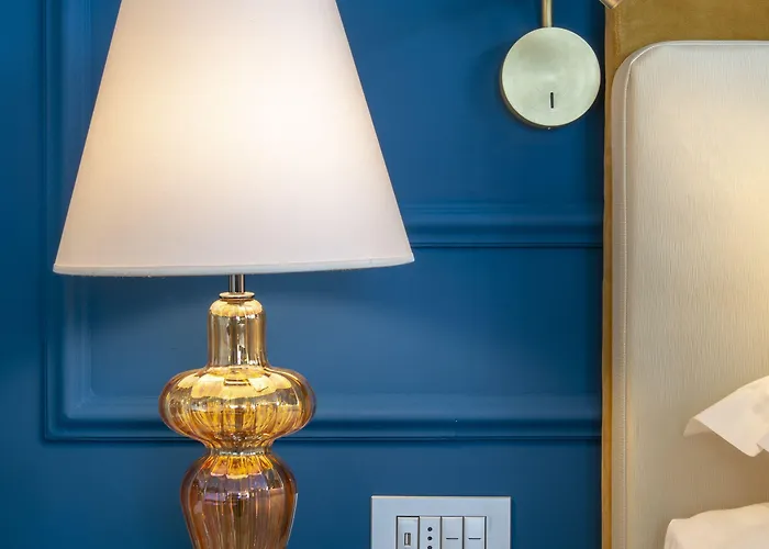 H10 Palazzo Canova 4*