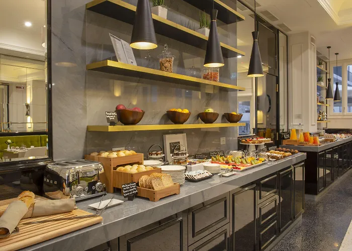 ホテル H10 Palazzo Canova 4*