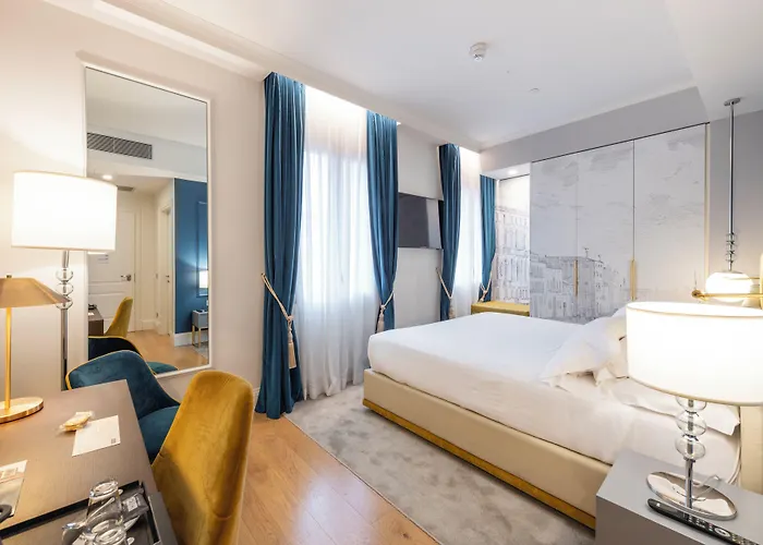 H10 Palazzo Canova ホテル