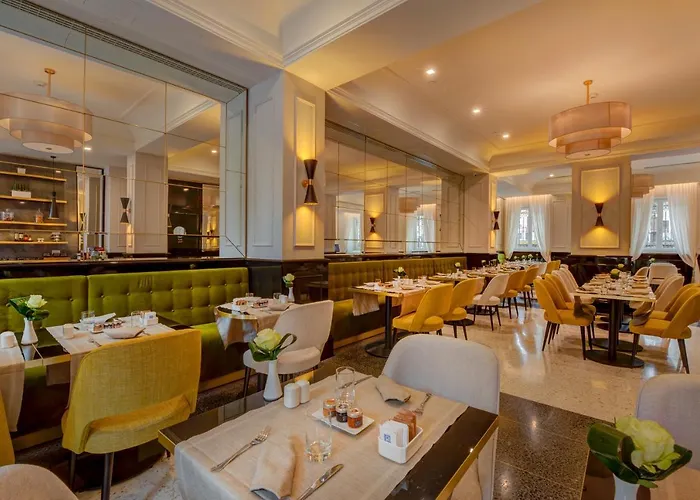 H10 Palazzo Canova 4*