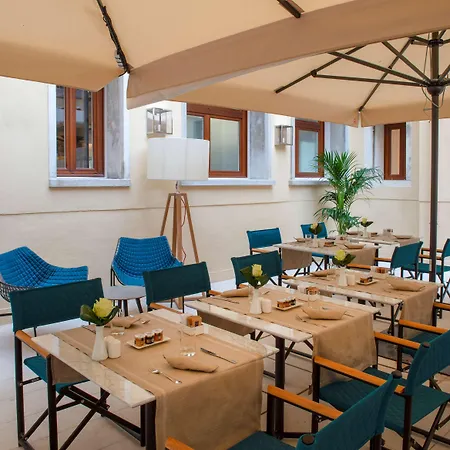 H10 Palazzo Canova 4* 威尼斯