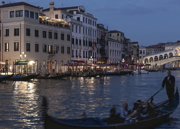 מלון H10 Palazzo Canova