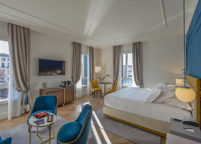 H10 Palazzo Canova 4* ונציה