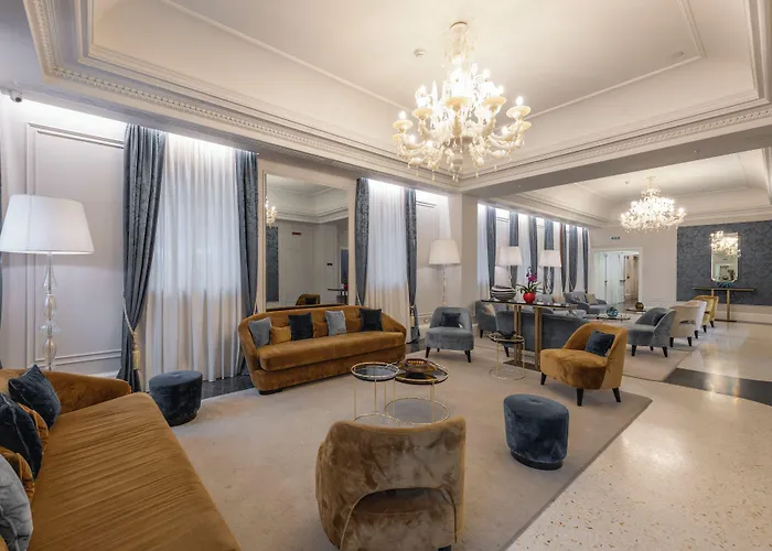 H10 Palazzo Canova 4* ונציה