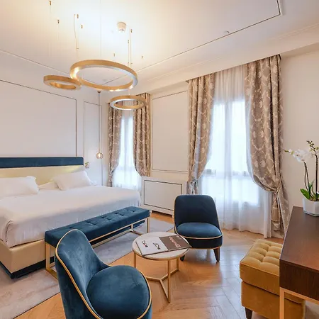 H10 Palazzo Canova Venedik