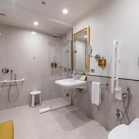 Hotel H10 Palazzo Canova 4*